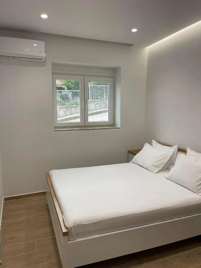 Andrea'S Luxury Apartments In Nea Fokaia Greece