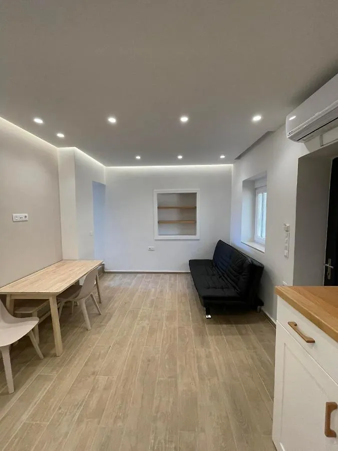 Andrea'S Luxury Apartments In Nea Fokaia