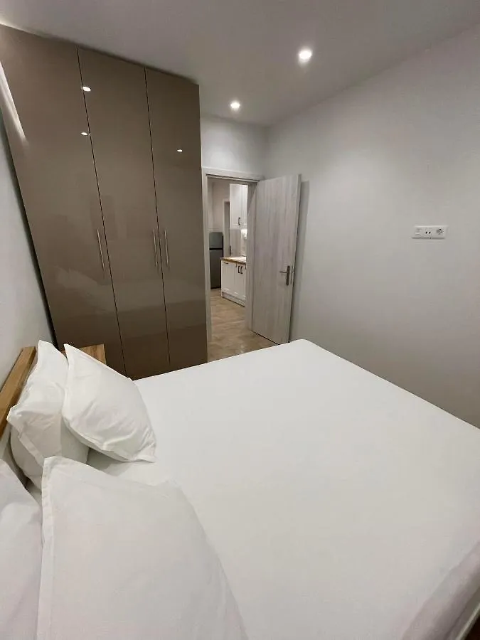 Andrea'S Luxury Apartments In Nea Fokaia Nea Fokea
