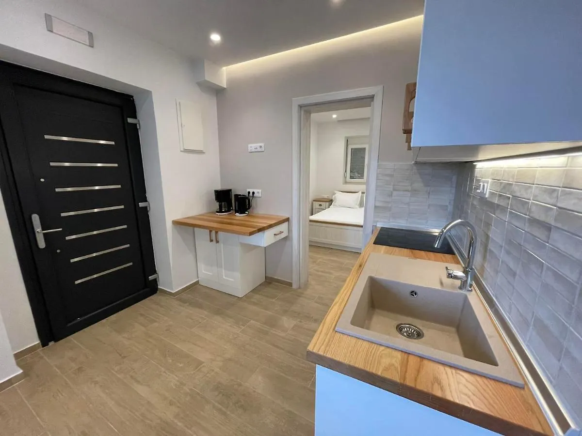 Andrea'S Luxury Apartments In Nea Fokaia